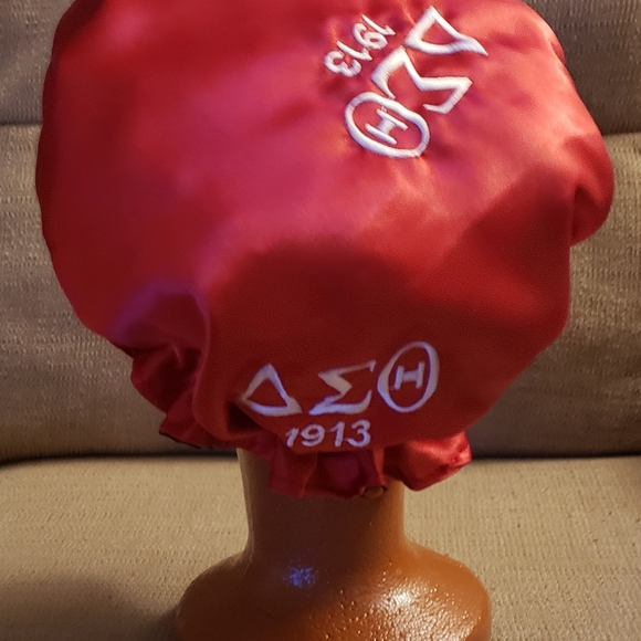 Delta Sigma Theta inspired Satin hair bonnets - Picture 3 of 4